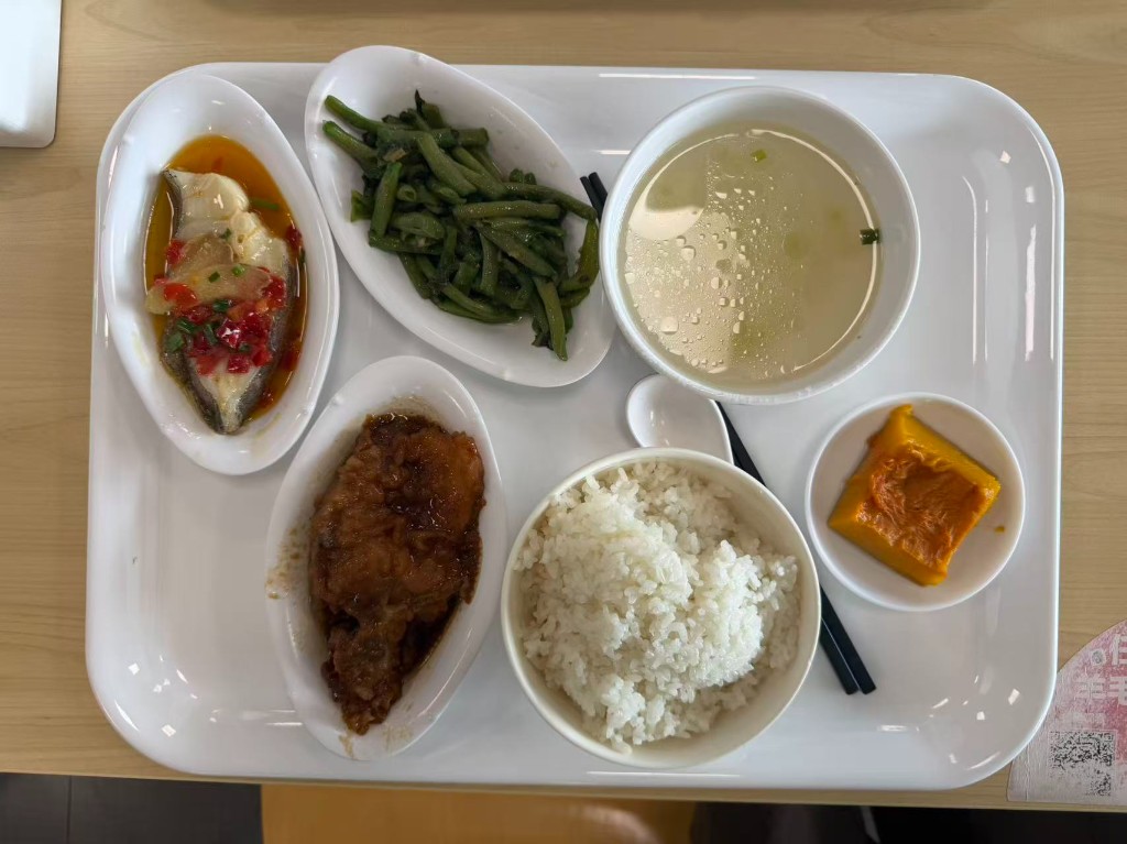 盒饭二